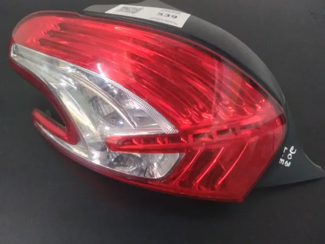 Lanterna Traseira Direita Peugeot 208 original 