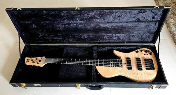 Baixo Fodera Signature Tom Keneddy Standard
