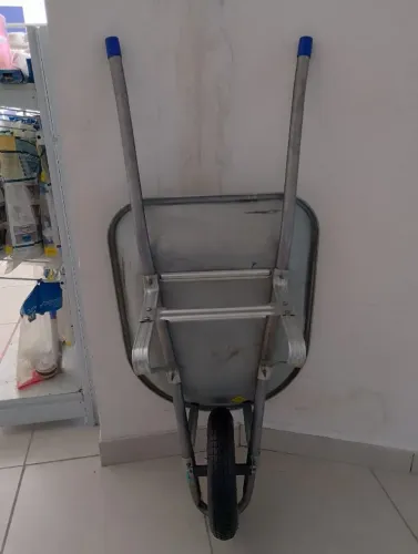 carrinho de mão de obra