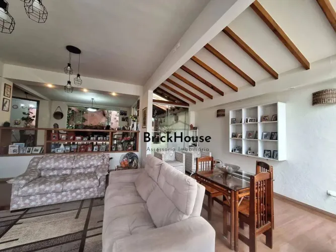 Casa com 4 dormitórios à venda, 357 m² por R$ 1.400.000,00 - Jardim Flórida - São Roque/SP