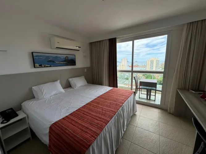 Flat mobiliado no bairrro Imbetiba,  No Hotel Ramada Macaé