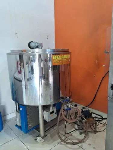 Tanque  Inox com Agitador - Gelainox
