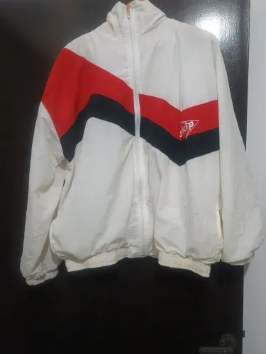 Jaqueta branca Skip anos 80