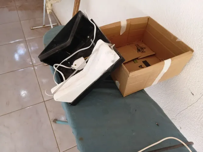 Máquina de cortar garrafa