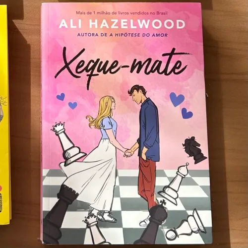 Livro xeque-mate de Ali Hazelwood