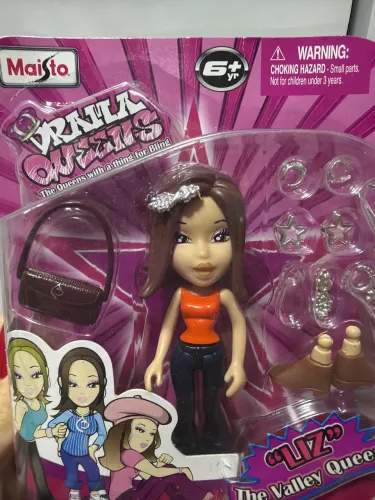 Boneca draila queen