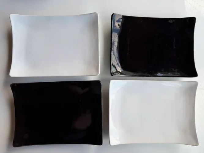Kit 4 Travessas Retangulares para Sushi - Preto e Branco - 27x19 cm