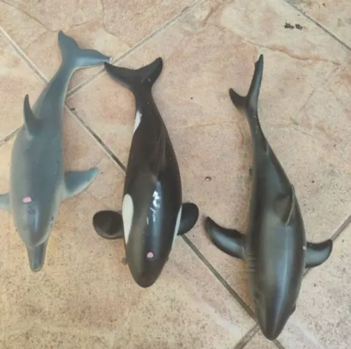 Kit brinquedos de borracha animais marinho tubarão baleia golfinho