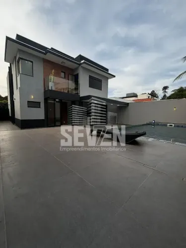 Casa com 4 Quartos no Vale Florido II Piratininga  Piscina