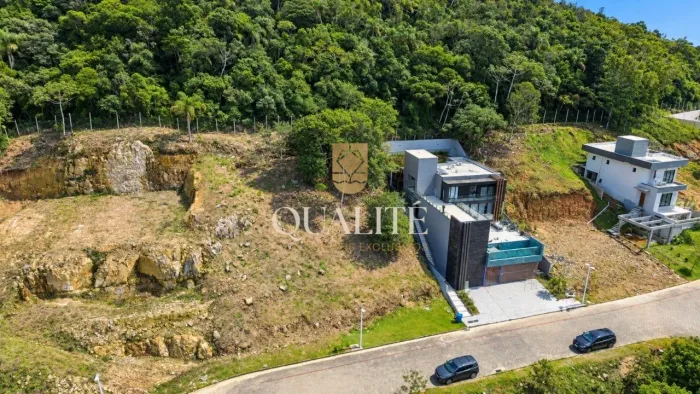 EXCELENTE TERRENO EM CONDOMINIO - 533,39M² - PRAIA DOS INGLESES NORTE