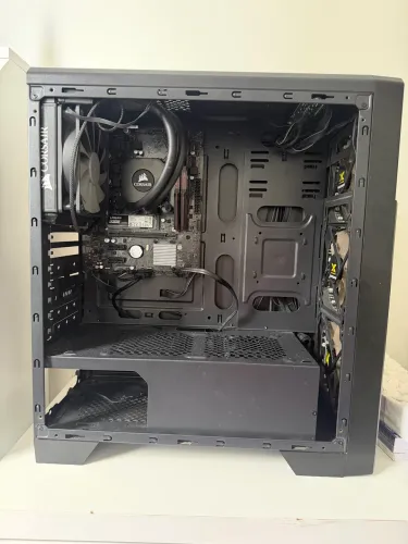 Computador I7 8700 e 16GB RAM DDR4 (sem fonte)