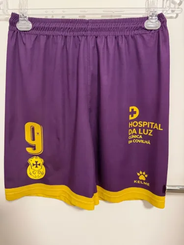 calção numerado #9 futebol clube de Oliveira do hospital kelme tam G