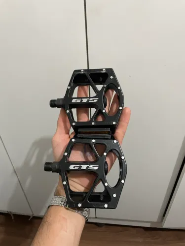Pedal Gts Plataforma Alumínio Rosca Grossa 9/16 Preto Bike