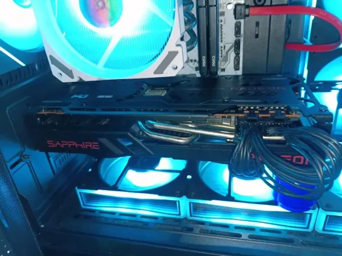 Placa de Vídeo Sapphire Pulse RX 6700 XT