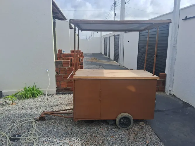 Carro/Reboque com Estrutura em Metalon - Alumínio - Rodas com Rolamento Novo