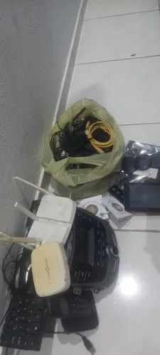 Lote de lixo eletrônico, leia a descrição!