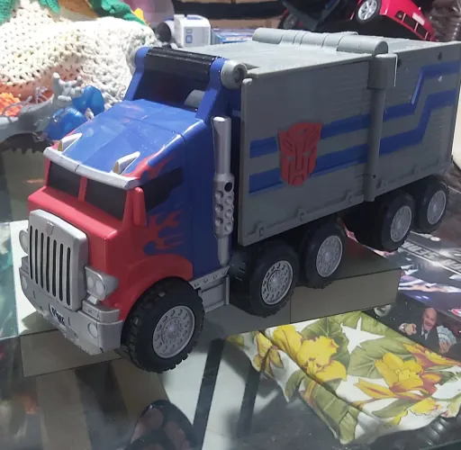 Transformers Optimus Prime Battle Blaster Hasbro - Vira Lançador Nerf