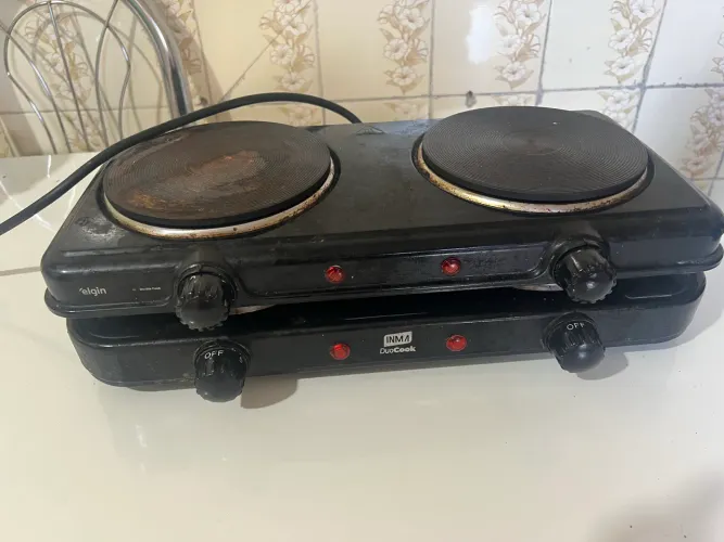 2 fogões elétricos