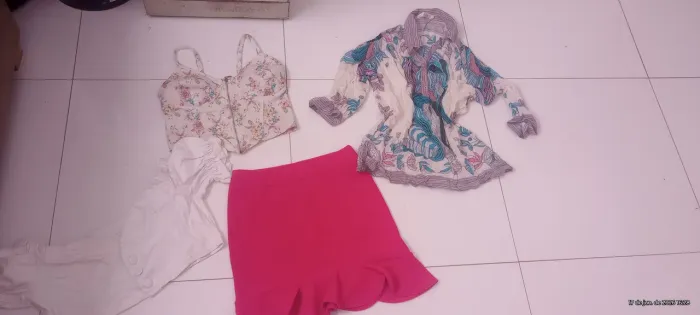 Lote de roupa feminina infantil/adulto