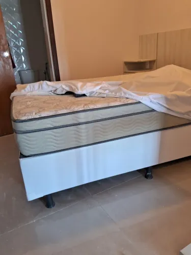 Cama Box com Molas Ensacadas