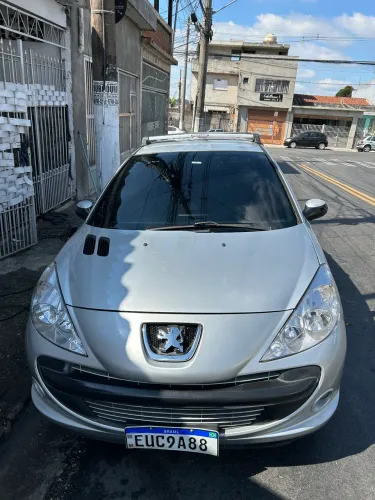 Peugeot 207 Sed. Passion XR Sport 1.4 Flex 8V 4P 2011