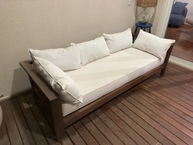 Sofá varanda 3 lugares Leme - com estofado