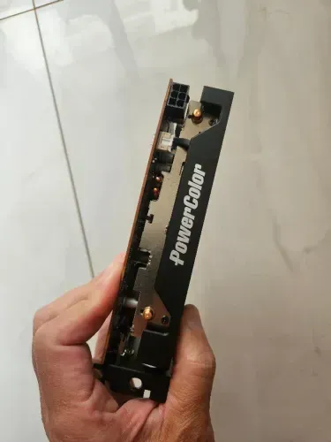Placa de video RX 6500 XT ddr6 pouco tempo de uso funcionando perfeitamente
