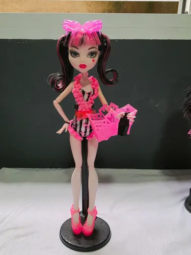 Boneca Monster High Draculaura Swim Class
