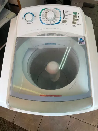 Máquina de Lavar Electrolux 10kg 127v
