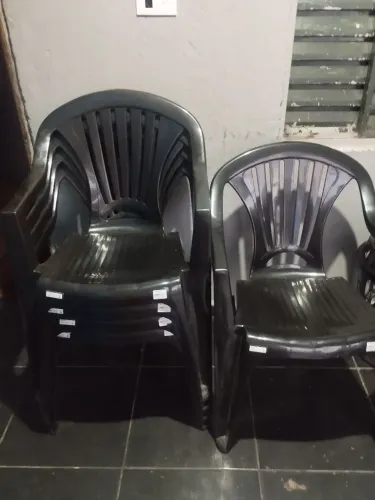 Conjunto de mesa e cadeiras para bar