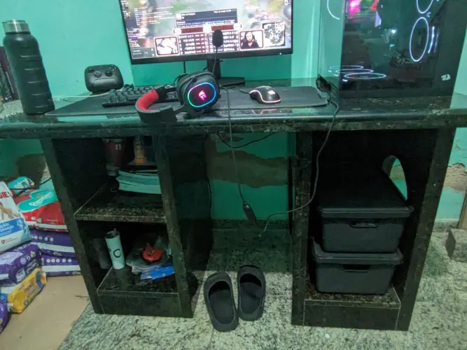 Mesa de granito para computador