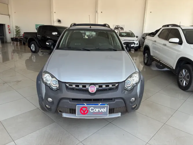 Fiat Strada Adventure1.8/ 1.8 Locker Flex CD 2015