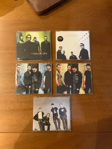 U2 - Singles (All That You Can't Leave Behind)