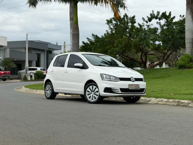 Volkswagen Fox Trendline 1.6 Flex 8V 5P 2016