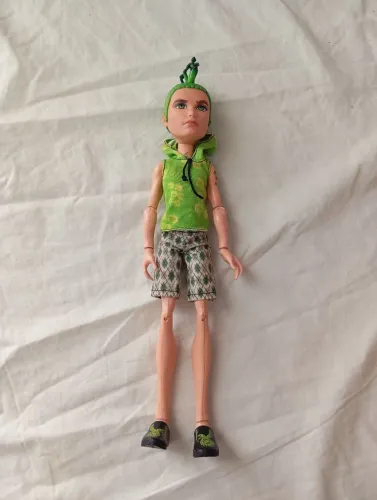 Monster High Boneco Deuce