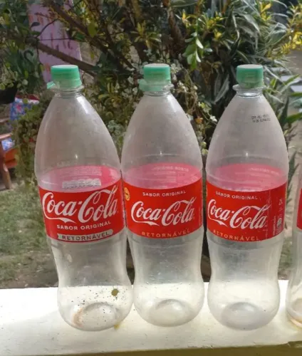 vendo garrafas retornável da Coca cola 