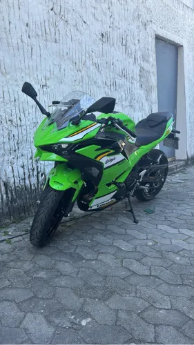 Vendo NINJA 500 SE