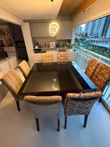 Mesa de jantar 8 lugares
