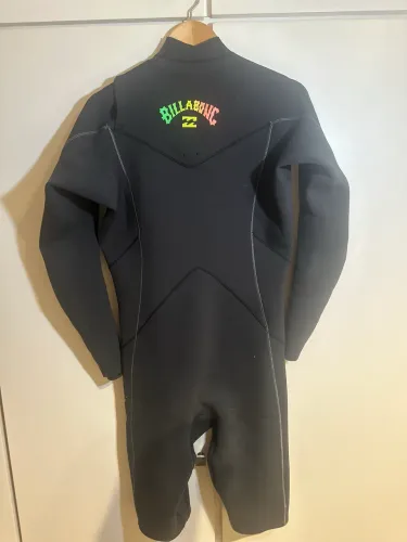 ROUPA DE BORRACHA BILLABONG