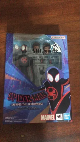 SH FIGUARTS MILES MORALES + BASE