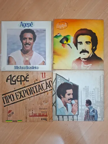 Lote Exclusivo com 4 Discos de Vinil do Cantor Agepê