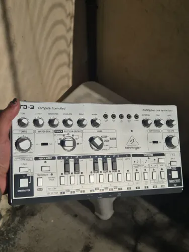 Behringer TD-3 Bass Synth