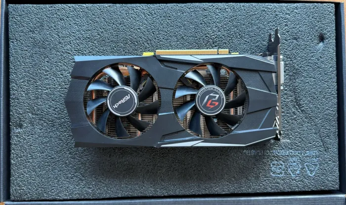 Placa de Vídeo ASrock Phantom Gaming RX570 8GB OC