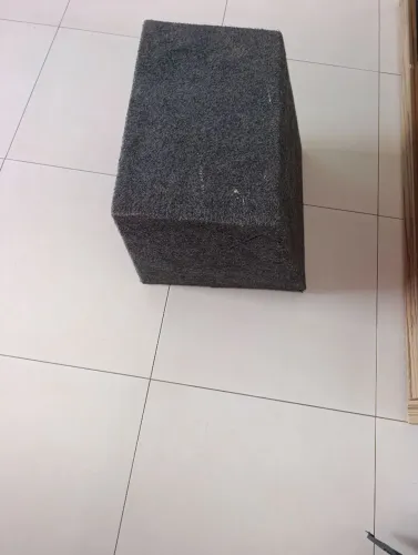 Vendo caixa para alto falante de 12 polegadas usada mas boa