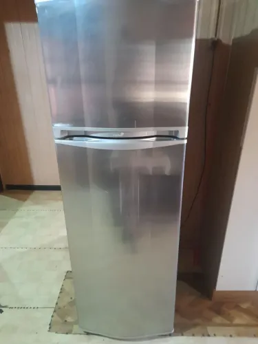 Geladeira usada 