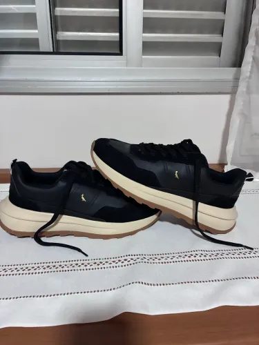 Tênis reserva trainer tamanho 42
