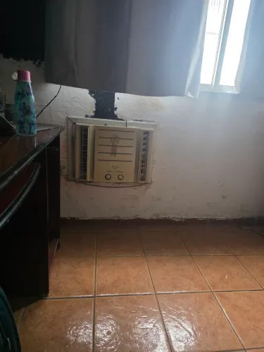 Vende-se ar condicionado de 10 mil btus funcionando perfeitamente gelando muito 220walts
