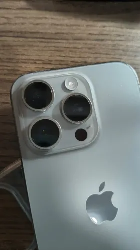 iPhone 15 PRO 256 + Apple Watch SE 2