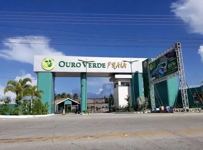 Terreno condomínio Ouro Verde praia