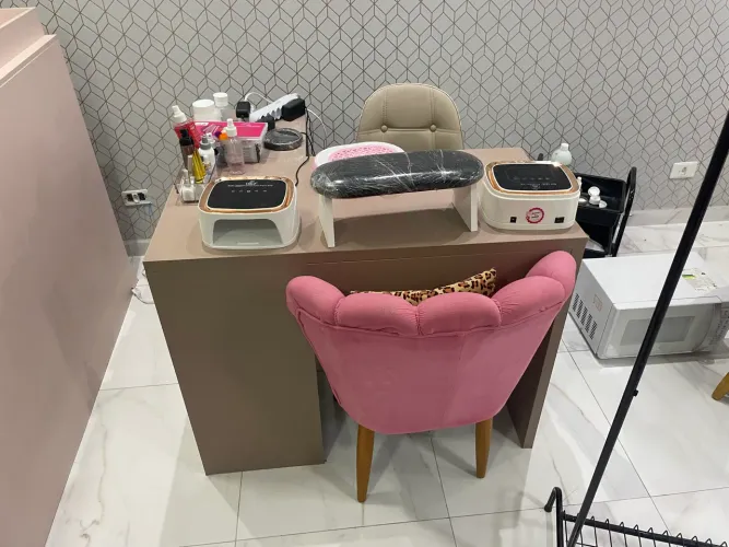 Mesa manicure